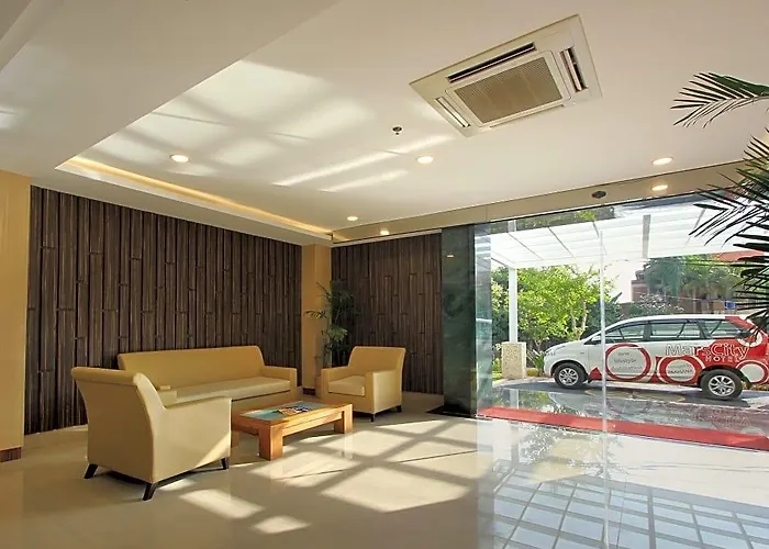 Mars Hotel 3*